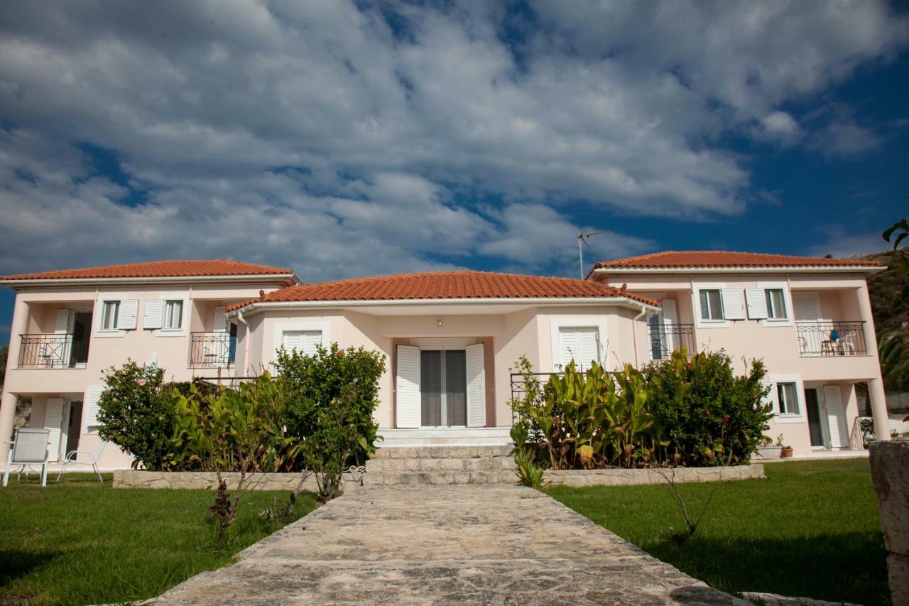 Cavaliere Houses Lixouri Exterior foto